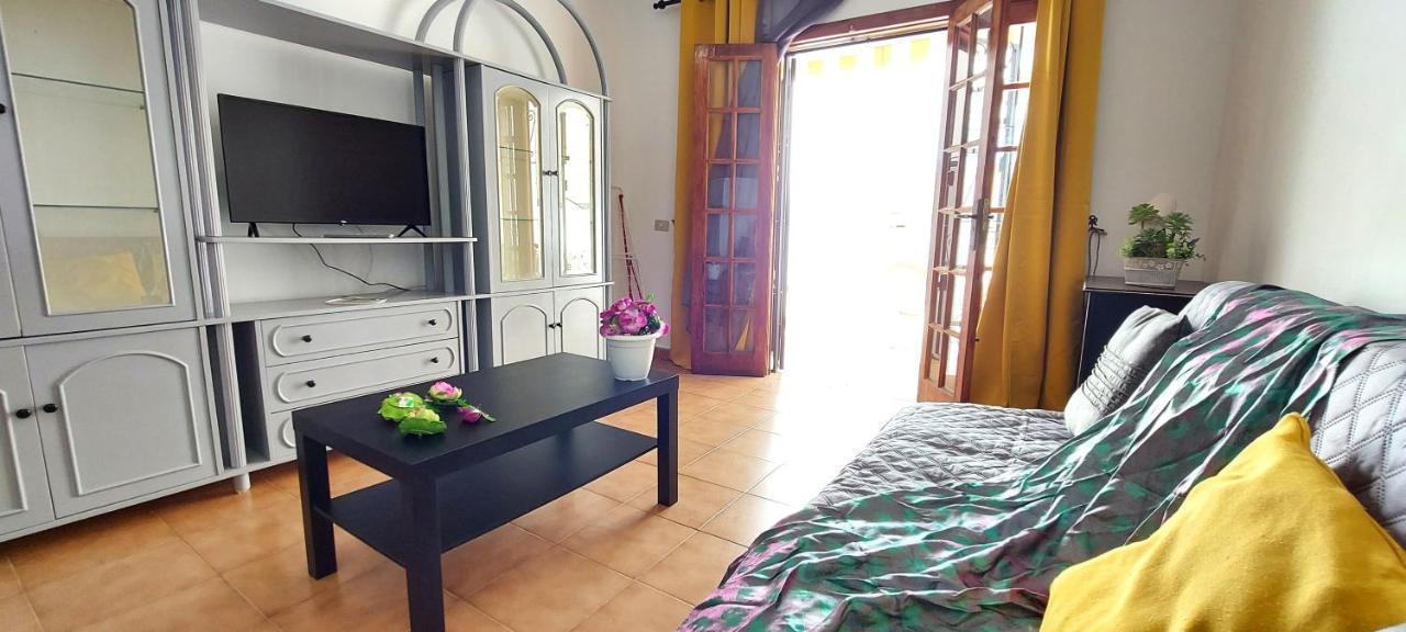 Los Cristianos Apartment, 1 Bedroom Wifi Free & Big Terrace Kültér fotó