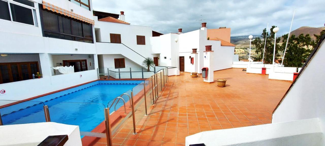 Los Cristianos Apartment, 1 Bedroom Wifi Free & Big Terrace Kültér fotó