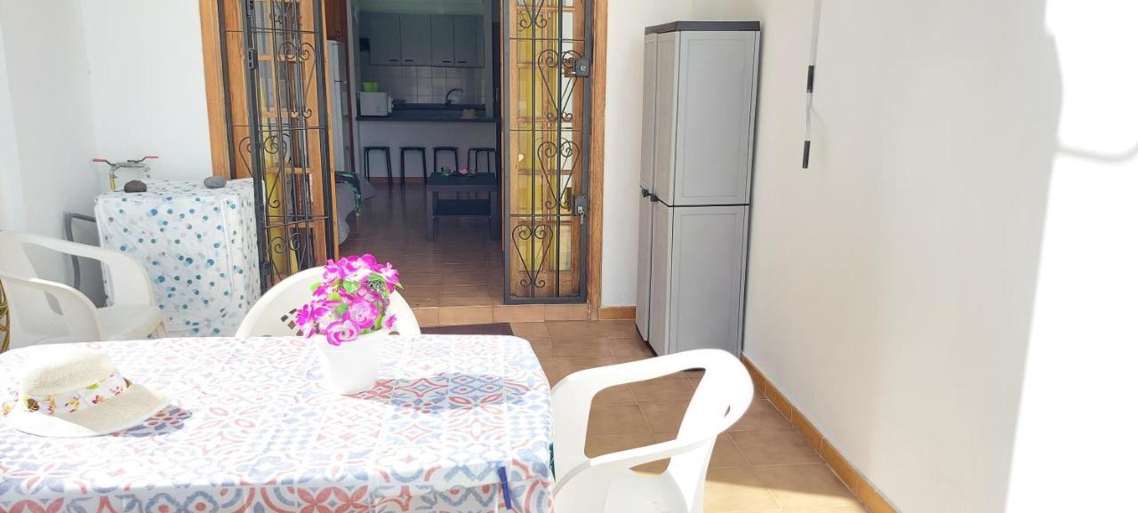 Los Cristianos Apartment, 1 Bedroom Wifi Free & Big Terrace Kültér fotó